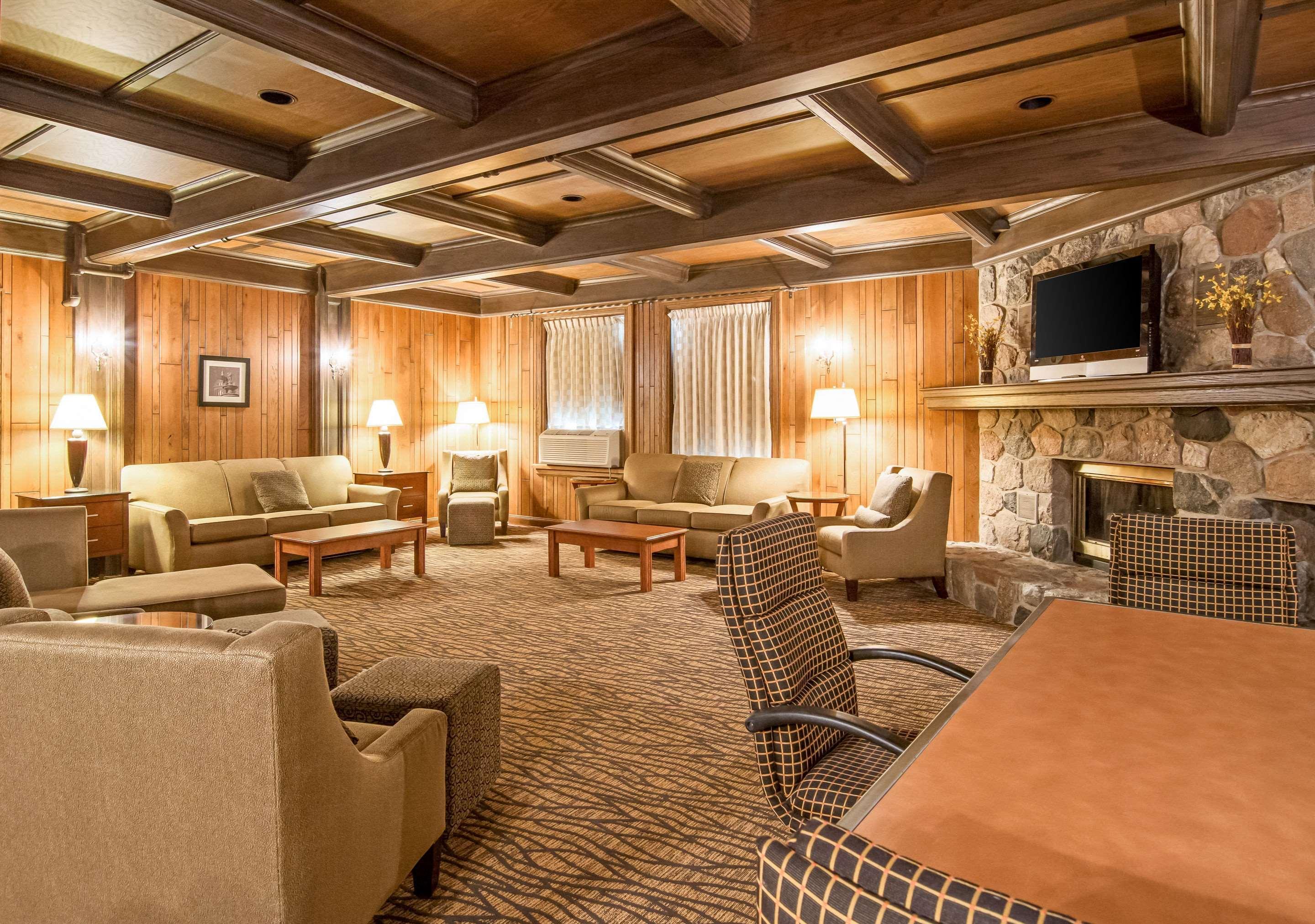 Quality Inn & Suites Virginia Extérieur photo