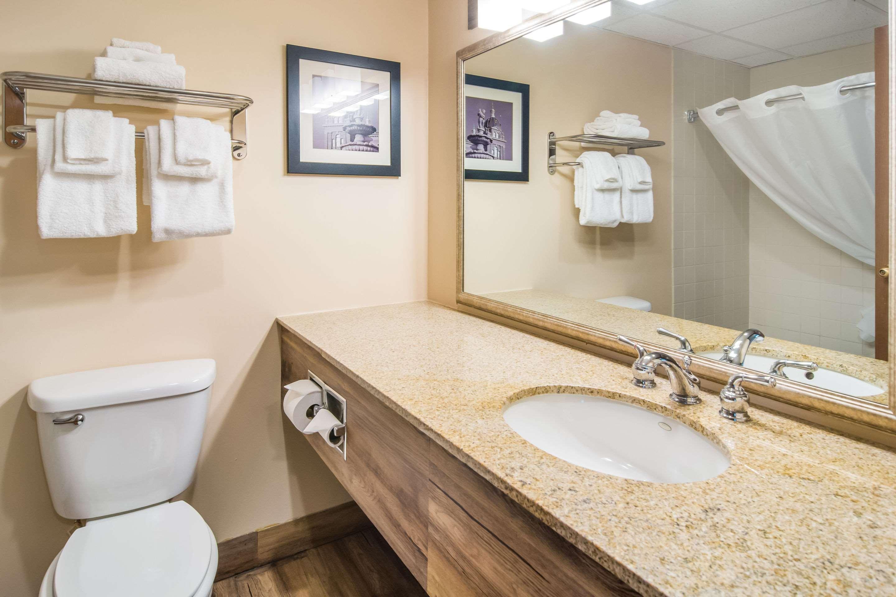 Quality Inn & Suites Virginia Extérieur photo