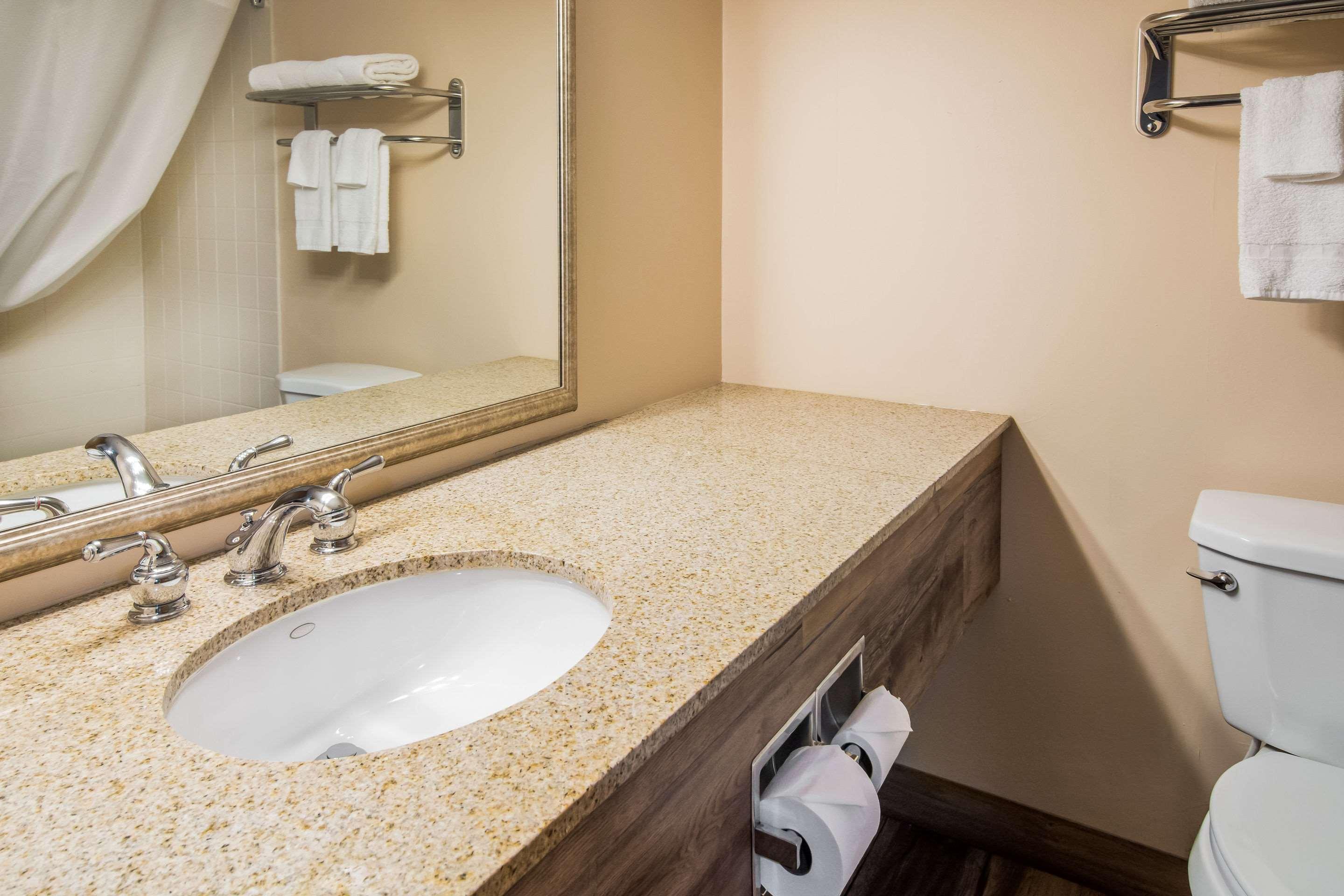 Quality Inn & Suites Virginia Extérieur photo